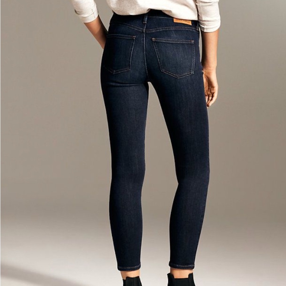 Denim Forum Nico Mid Skinny Crop